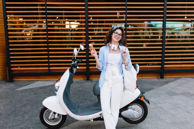 kelebihan motor listrik