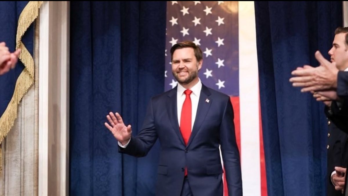 JD Vance Kritik Regulasi AI Uni Eropa yang Dinilai Menghambat Inovasi