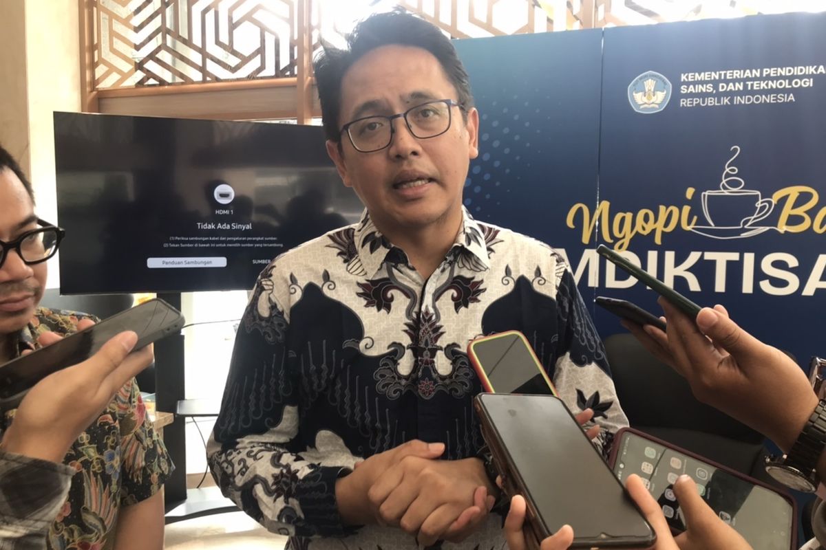 Kemdiktisaintek Pastikan Program Riset Tetap Berjalan Meski Ada Pemangkasan Anggaran