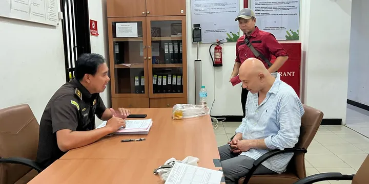 Pelimpahan Tersangka Kasus Remaja FA ke Kejaksaan Negeri Jakarta Selatan