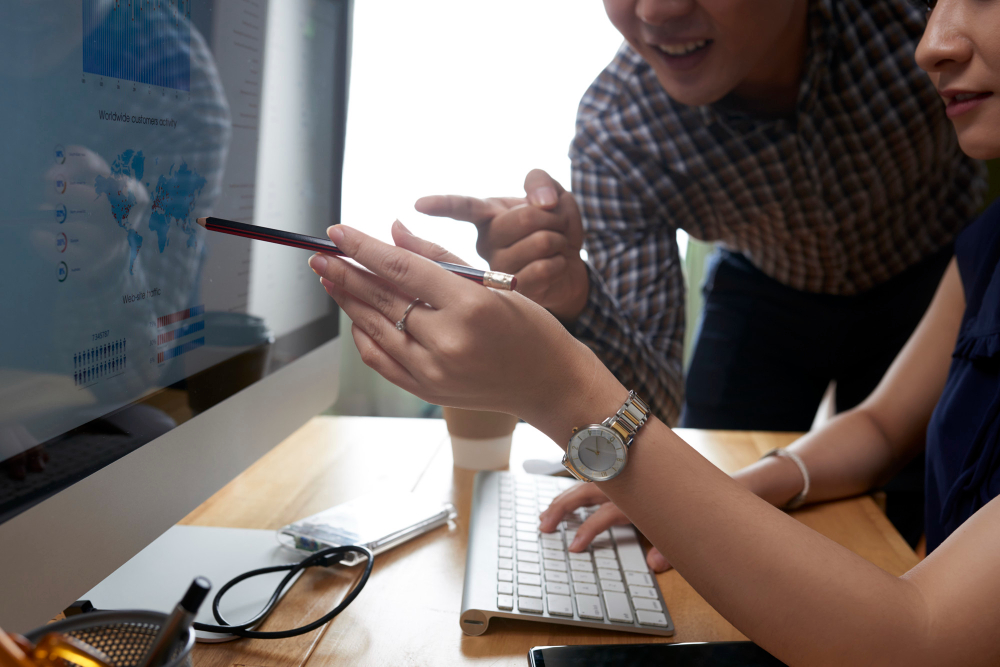 Penggunaan Teknologi dalam Bisnis: Kunci Sukses di Era Digital