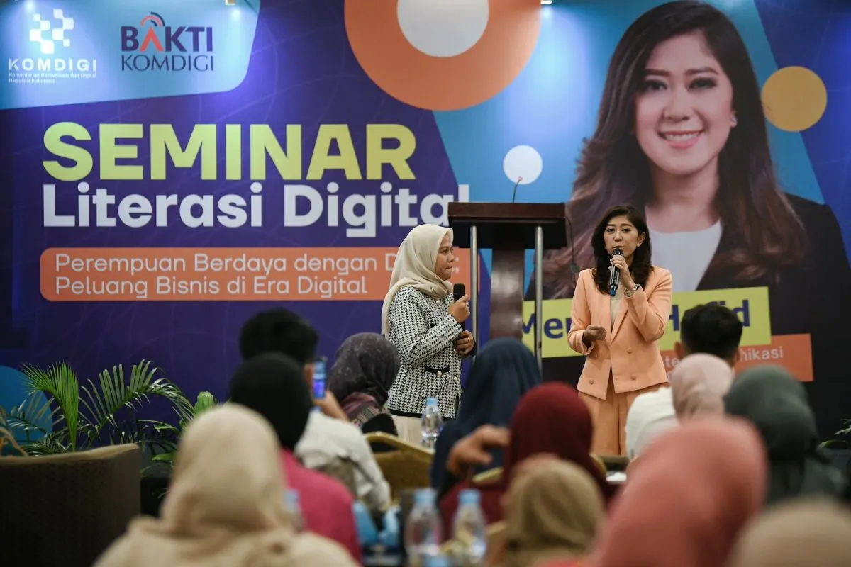 Transformasi Digital dan UMKM: Peluang dan Tantangan di Era Digitalisasi