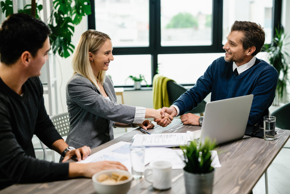Cara Cerdas Menyewa Tenant untuk Bisnis Anda
