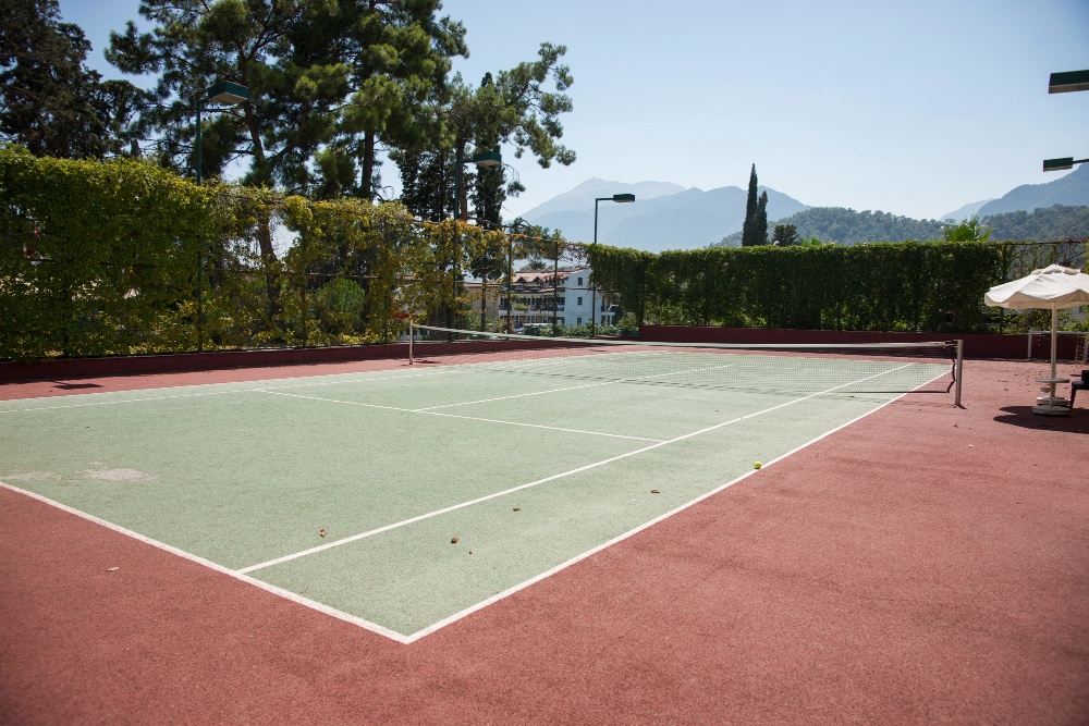 Serunya Punya Lapangan Tenis di Hunian: Tips dan Fakta Menarik