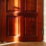 Kayu untuk pintu