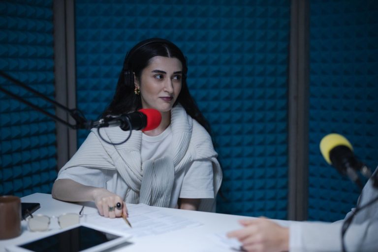 Penyiar radio